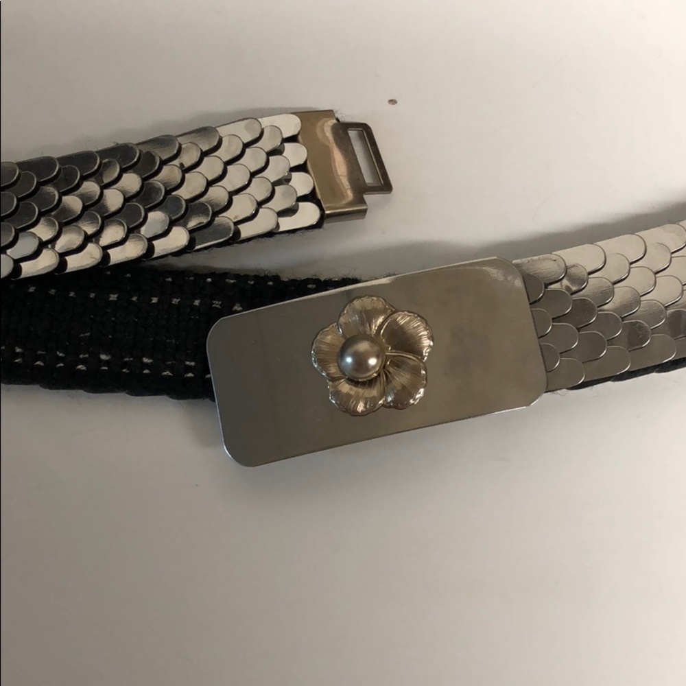 Silver & stretchy belt